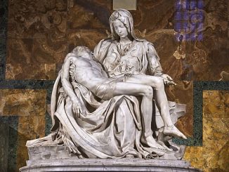Michelangelos_Pieta_St_Peters_Basilica_1498–99.jpg