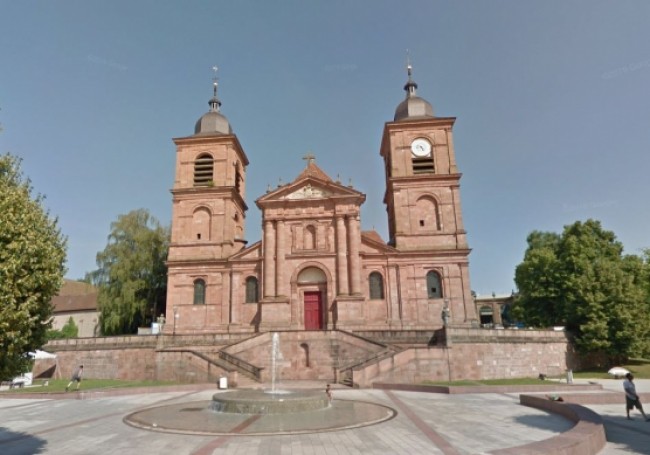 Cathédrale de Saint-Dié vandalisée : pas de soldats sentinelle, pas de caméras, comme pour les mosquées ?