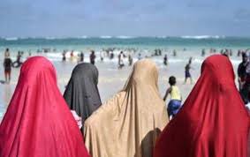 Invasion mahométane en vacances : la faute au Covid ou aux bons CAF ?