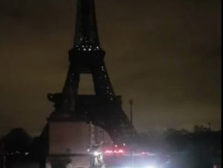 Vue de la tour Eiffel dans le noir