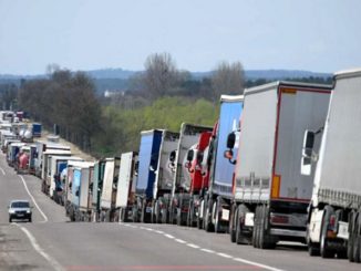Camions bloqués à l'entrée de la Pologne