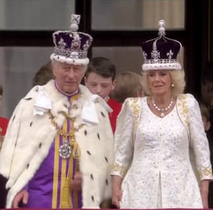 Charles et Camilla lors du couronnement du roi