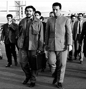 Ben Bella avec Che Guevara à Alger en 1964
