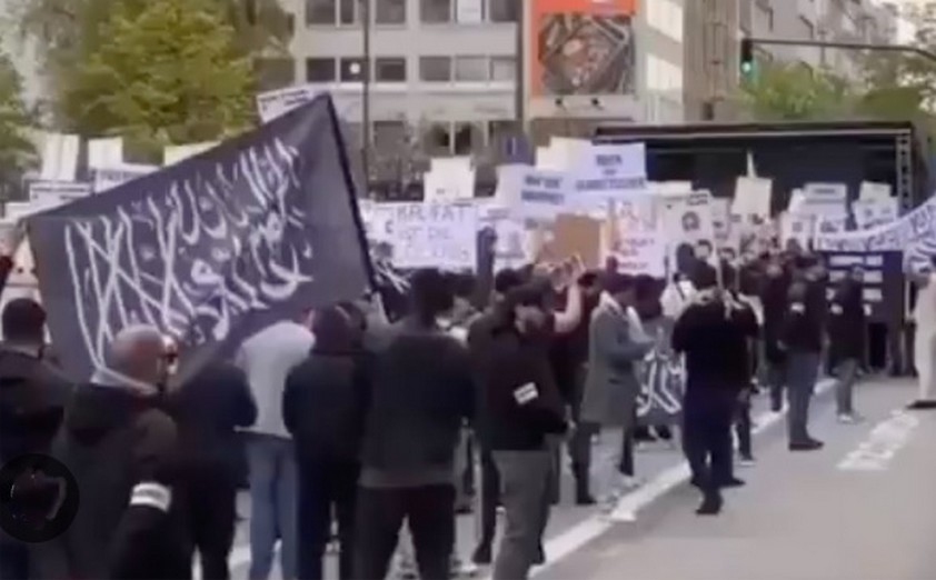 Manif de musulmans réclamant le califat à Hambourg