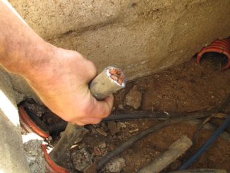 Les voleurs revendent le cuivre des câbles électriques ou téléphoniques