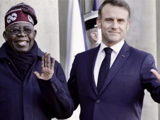 Macron avec le président du Nigeria