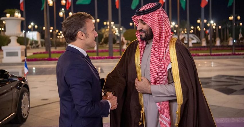 Macron en visite en Arabie